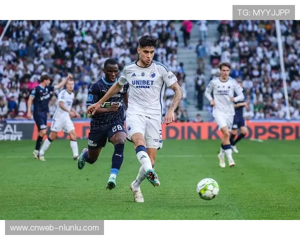 门兴客场3-0大胜海登海姆，迪克斯点射破门